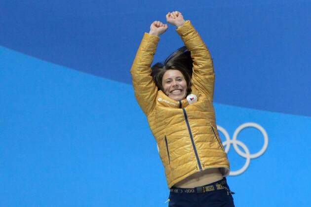 February 16, 2018 - Pyeongchang, South Korea - EVA SAMKOVA of the Czech Republic celebrates getting the bronze medal in the Ladies Snowboard Cross event in the PyeongChang Olympic Games Olympische Spiele Olympia OS Pyeongchang 18: Medal Winners - ZUMAl132 20180216_zap_l132_059 Copyright: xChristopherxLevyx