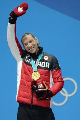 February 16, 2018 - Pyeongchang, South Korea - TED-JAN BLOEMEN of Canada celebrates getting the gold medal in the men s 10000m Speed skating Eisschnelllauf event in the PyeongChang Olympic Games Olympische Spiele Olympia OS Pyeongchang 18: Medal Winners - ZUMAl132 20180216_zap_l132_133 Copyright: xChristopherxLevyx