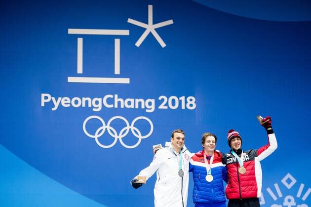 PyeongChang 2018 - Ski Freestyle, Slopestyle Herren Siegerehrung 180218 Nick Goeppere of USA, Silver, oystein Braten of Norway, Gold, Alex Beaulieu-Marchand of Canada, Bronze, celebrating with his gold medal at the Medal Ceremony for Men s Ski Slopestyle during day nine of the 2018 Winter Olympics on February 18, 2018 in Pyeongchang. Photo: Petter Arvidson BILDBYRAN kod PA 91980 Copyright: PETTERxARVIDSON BB180218PA156