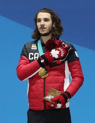 PyeongChang 2018 - Short Track, 1000m Herren Siegerehrung (180218) -- PYEONGCHANG, Feb. 18, 2018 -- Gold medalist Samule Girard of Canada poses for photos during medal ceremony of men s 1000m of short track Speed skating Eisschnelllauf at 2018 PyeongChang Winter Olympic Games Olympische Spiele Olympia OS at Medal Plaza, PyeongChang, Feb. 18, 2018. ) (SP)OLY-SOUTH KOREA-PYEONGCHANG-SHORT TRACK-MEN S 1000M-MEDAL CEREMONY Lixgang 