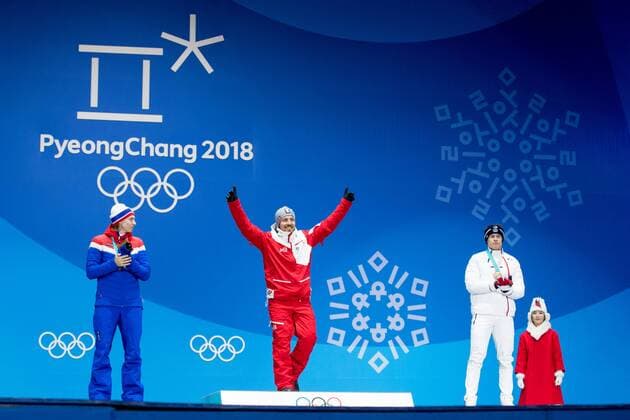 PyeongChang 2018 - Ski Alpin, Riesenslalom Herren Siegerehrung OLYMPICS - 2018 Winter Olympics PYEONGCHANG,SOUTH KOREA,18.FEB.18 - OLYMPICS, ALPINE SKIING - Olympic Winter games Winterspiele Spiele Summer games PyeongChang 2018, Medals Plaza, giant slalom, men, award ceremony. Image shows Henrik Kristoffersen (NOR), the rejoicing of Marcel Hirscher (AUT) and Alexis Pinturault (FRA). Keywords: medals. GEPAxpictures xMaticxKlansek