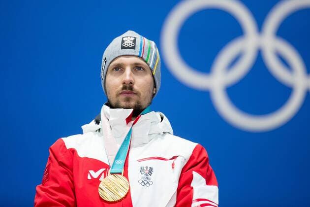 PyeongChang 2018 - Ski Alpin, Riesenslalom Herren Siegerehrung OLYMPICS - 2018 Winter Olympics PYEONGCHANG,SOUTH KOREA,18.FEB.18 - OLYMPICS, ALPINE SKIING - Olympic Winter games Winterspiele Spiele Summer games PyeongChang 2018, Medals Plaza, giant slalom, men, award ceremony. Image shows Marcel Hirscher (AUT). Keywords: medal. GEPAxpictures xMaticxKlansek