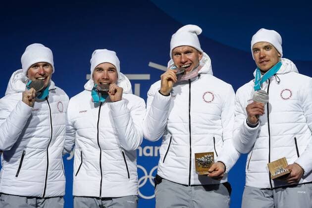 PyeongChang 2018 - Langlauf, 4x10km Staffel Herren Siegerehrung PYEONGCHANG, SOUTH KOREA - FEBRUARY 18, 2018: Silver medalists, Olympic Athletes from Russia Denis Spitsov, Alexei Chervotkin, Alexander Bolshunov, and Andrei Larkov (L-R) pose at a victory ceremony for the men s cross-country skiing 4x10km relay race at the 2018 Winter Olympic Games Olympische Spiele Olympia OS at the Alpensia Cross-Country Skiing Centre. Valery Sharifulin TASS  TS074800