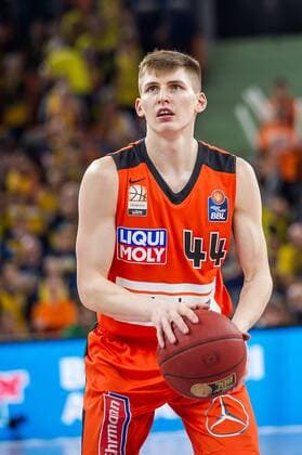 Ratiopharm Ulm - Medi Bayreuth David KRAEMER ( 44 ratiopharm ulm) beim Spiel im Final Four 2018, Ratiopharm Ulm - Medi Bayreuth. Ulm. 18.02.18 Basketball Final Four 2018 , Ulm Baden Wuerttemberg Deutschland Ratiopharm Arena