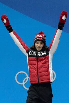 February 18, 2018 - Pyeongchang, South Korea - SAMUEL GIRARD of Canada celebrates getting the gold medal in the Men s 1000m short track Speed skating Eisschnelllauf event in the PyeongChang Olympic Games Olympische Spiele Olympia OS Pyeongchang 18: Medal Winners - ZUMAl132 20180218_zap_l132_056 Copyright: xChristopherxLevyx