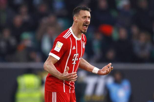 17.02.2018, Volkswagen Arena, Wolfsburg, Ligaspiel, 1. Liga, VfL Wolfsburg vs FC Bayern Muenchen, im Bild Torschuetze Sandro Wagner (2, Muenchen) jubelt nach dem Tor zum 1:1 fuer Muenchen VfL Wolfsburg vs FC Bayern Muenchen