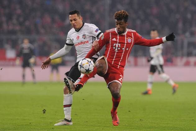vl. Adriano (Besiktas Istanbul) gegen Kingsley Coman (FC Bayern Muenchen) , beim CL-Spiel zwischen FC Bayern Muenchen und Besiktas Istanbul, 20.02.2018, Muenchen Copyright: xStuetzle xEibner-Pressefotox EP_wse