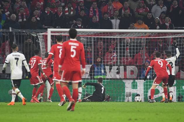 20.02.2018, xjhx, Fussball Champions League, FC Bayern Muenchen - Besiktas Istanbul, emspor, v.l. Goal scored, Tor zum 1:0 durch Thomas Mueller (FCB - FC Bayern Muenchen) Muenchen