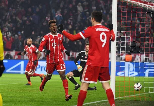 20.02.2018, xjhx, Fussball Champions League, FC Bayern Muenchen - Besiktas Istanbul, emspor, v.l. Kingsley Coman (FC Bayern Muenchen), Robert Lewandowski (FC Bayern Muenchen) celebrate the goal, Torjubel zum 2:0 Muenchen