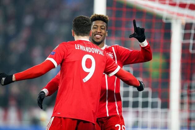 l-r: Torjubel von Robert Lewandowski 9 (FC Bayern Muenchen) und Kingsley Coman 29 (FC Bayern Muenchen) zum 2:0, FC Bayern Muenchen vs. Besiktas Istanbul, Fussball, Achtelfinale, Champions League, 20.02.2018 Muenchen Bayern Deutschland