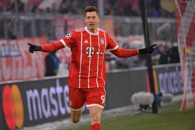 Munich, Germany 20.02.2018, UEFA Champions League - 2017 18 Season, round of last sixteen, Achtelfinale, FC Bayern Muenchen - Besiktas Istanbul, Robert Lewandowski (FCB) jubelt, Torjubel nach seinem treffer zum 4:0 ( DeFodi527