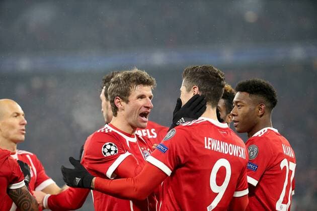 GER, UEFA CL, FC Bayern München (GER) vs Besiktas Istanbul (TR) 20.02.2018, Allianz Arena, München, GER, UEFA CL, FC Bayern München (GER) vs Besiktas Istanbul (TR) , im Bild Robert Lewandowski (München) freut sich über das Tor zum 4:0