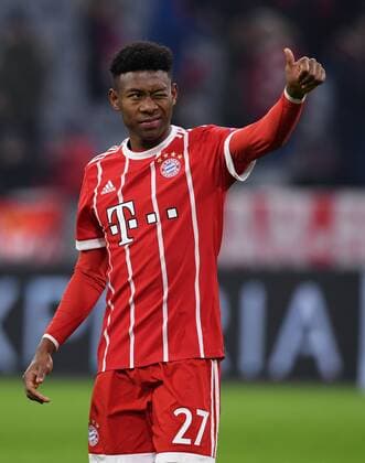 FUSSBALL CHAMPIONS LEAGUE SAISON 2017 2018 ACHTELFINALE HINSPIEL FC Bayern Muenchen - Besiktas Istanbul 20.02.2018 David Alaba (FC Bayern Muenchen) zwinkert nach dem Abpfiff Muenchen