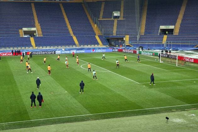 Bilder des Tages - SPORT Players of A.S. Roma work out during an open training session before the UEFA Champions League Round of 16 1st leg game against FC Shakhtar Donetsk, Kharkiv, northeastern Ukraine, February 20, 2018. Ukrinform. Roma?s training session in Kharkiv  Copyright: xVyacheslavxMadiyevskyyx