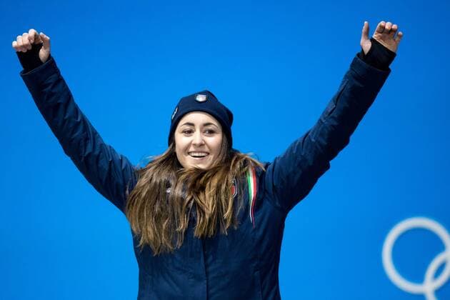 PyeongChang 2018 - Ski Alpin, Abfahrt Damen, Siegerehrung OLYMPICS - 2018 Winter Olympics PYEONGCHANG,SOUTH KOREA,21.FEB.18 - OLYMPICS,ALPINE SKIING - Olympic Winter games Winterspiele Spiele Summer games PyeongChang 2018, Medals Plaza, downhill, ladies, award ceremony. Image shows the rejoicing of Sofia Goggia (ITA). GEPAxpictures xMaticxKlansek