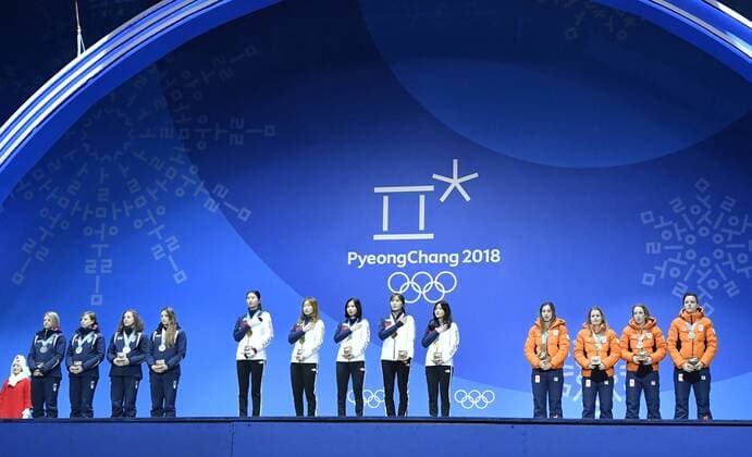 PyeongChang 2018 - Short Track,, 3000m Staffel Damen, Siegerehrung 21-02-2018 ALGEMEEN: MEDAL PLAZA: OLYMPISCHE SPELEN: Olympic Games Olympische Spiele Olympia OS PYEONGCHANG 2018 Overzicht Foto: Sander Chamid xVIxVIxImagesx xSoenarxChamidxsportfotografiexIVx 10141489