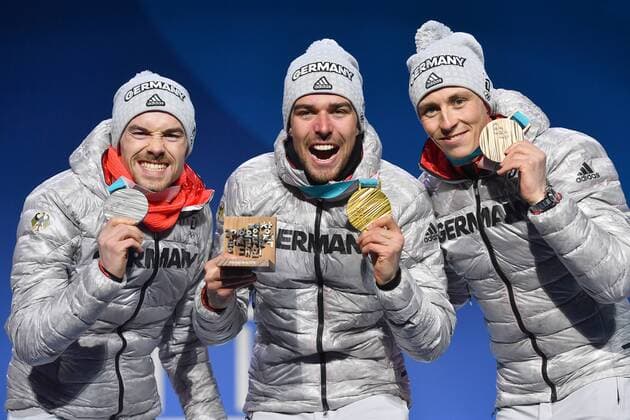v.li:Fabian RIESSLE (GER),Johannes RYDZEK (GER),Eric FRENZEL (GER),Dreifacherfolg. mit Medaillen,Medaille, Nordic Combined - Ind. Gund. LH 10km, Cross-Country Siegerehrung,Nordische Kombination. Victory Ceremony,PyeongChang Olympic Medals Plaza am 21.02.2018. Olympische Winterspiele 2018, vom 09.02. - 25.02.2018 in PyeongChang Suedkorea.