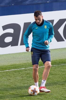 Villarreal CF s player Javi Fuego takes part in a training session in Villarreal, eastern Spain, 21 February 2018. Villarreal CF will face Olympic Lyon in a UEFA Europa League s round of 32 second leg match on 22 February. Training session of Villarreal CF !ACHTUNG: NUR REDAKTIONELLE NUTZUNG!  Copyright: xDomenechxCastellóx GRAF6336 20180221-636548178750184106