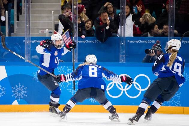 PyeongChang 2018, Eishockey, USA - Kanada, Finale Damen 180222 Monique Lamoureux-Morando of USA celebrates the 2-2 goal during the Women s Ice hockey Eishockey final between USA and Canada during day thirteen of the 2018 Winter Olympics on February 22, 2018 in Pyeongchang. Photo: Petter Arvidson BILDBYRAN kod PA 91993 Copyright: PETTERxARVIDSON BB180222PA041