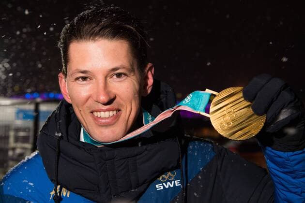 PyeongChang 2018, Ski Alpin, Slalom, Herren, Siegerehrung 180222 Andre Myhrer of Sweden, Gold in the Men s Slalom, celebrates with the medal after the Medal Ceremony during day thirteen of the 2018 Winter Olympics on February 22, 2018 in Pyeongchang. Photo: Carl Sandin BILDBYRN kod CS 57999_316 Copyright: CARLxSANDIN BB180222CS050