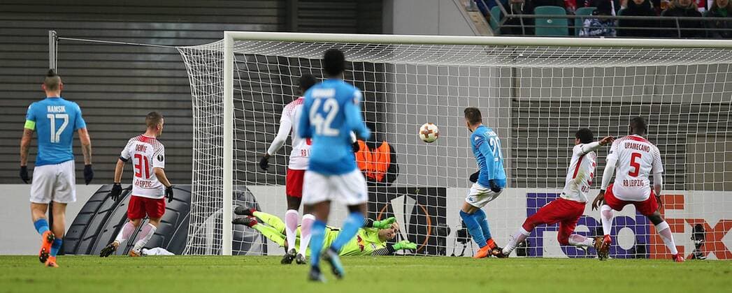 22.02.2018, Fussball UEFA Europa League 2017 2018, Zwischenrunde, RB Leipzig - SSC Neapel, in der Red Bull Arena Leipzig. Tor zum 0:1