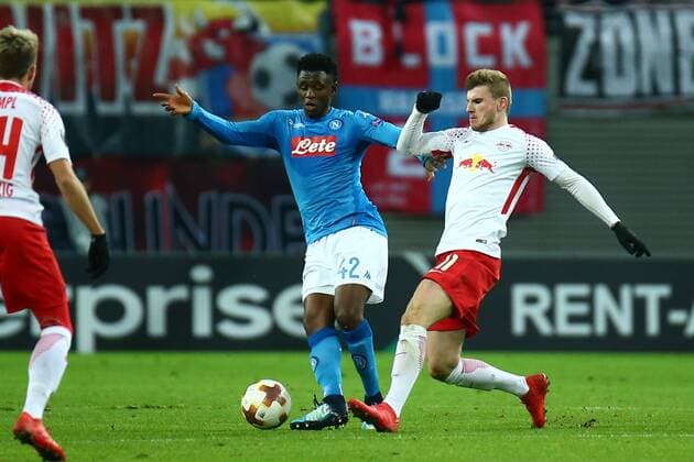 22.02.2018, xkvx, Fussball Europa League, RB Leipzig - SSC Neapel, emspor, v.l. Amadou Diawara (SSC Neapel), Timo Werner (RBL - RB Leipzig) Leipzig