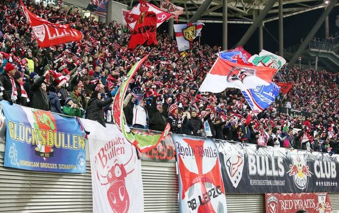 RB Leipzig - SSC Neapel Fussball Euro League Leipzig, 22.02.2018, Red Bull Arena, Fussball, UEFA EURO EM Europameisterschaft Fussball League, 16el Finale, Rückspiel , RB Leipzig vs. SSC Neapel , Im Bild: Fans von RB Leipzig ,