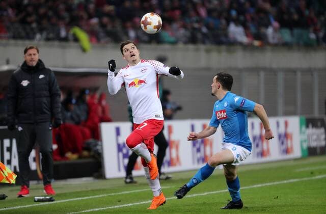 RB Leipzig - SSC Neapel Fussball Euro League Leipzig, 22.02.2018, Red Bull Arena, Fussball, UEFA EURO EM Europameisterschaft Fussball League, 16el Finale, Rückspiel , SSC Neapel vs. RB Leipzig. , Im Bild von links; Marcel Sabitzer (7, RB Leipzig) und M‡rio Rui (6, Neapel). ,