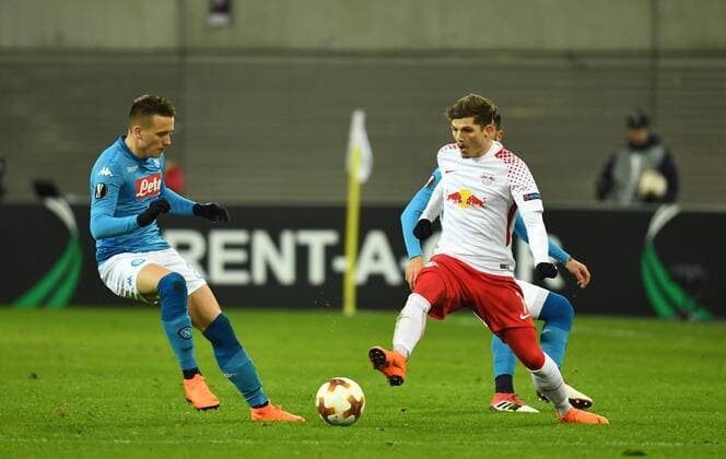 Fussball, Herren, Saison 2017 2018, Europa League (Zwischenrunde, Rückspiel), RB Leipzig - SSC Neapel, v. l. Piotr Zielinski ( 20, SSC Neapel), Marcel Sabitzer (RB Leipzig), 22.02. 2017, Copyright: xMatthiasxKochx