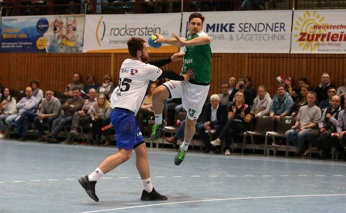 v.li.: Alexander Saul (ThSV Eisenach), Benedikt Brielmeier (DJK Rimpar Wölfe), DKB 2. Handball-Bundesliga, DJK Rimpar Wölfe - ThSV Eisenach,
