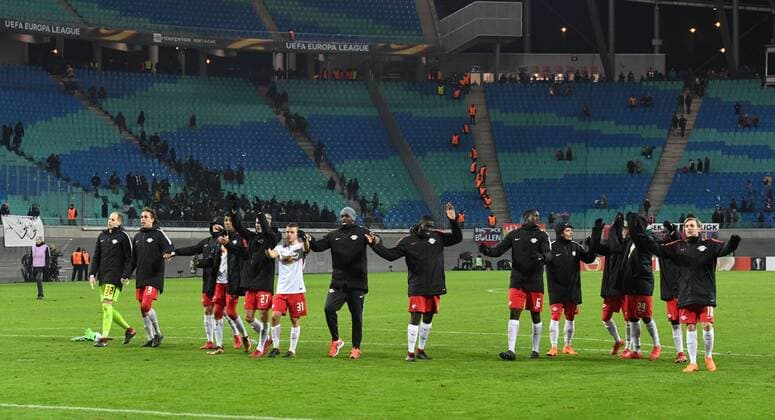Fussball, Herren, Saison 2017 2018, Europa League (Zwischenrunde, Rückspiel), RB Leipzig - SSC Neapel, Leipzig, Jubel nach dem Abpfiff, 22.02. 2017, Copyright: xMatthiasxKochx