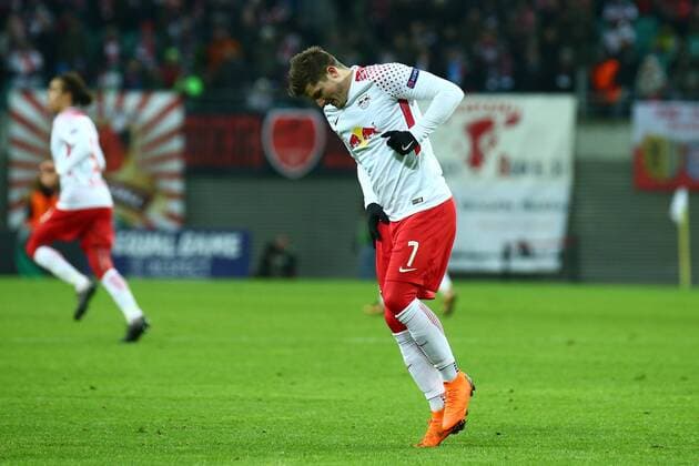 22.02.2018, xkvx, Fussball Europa League, RB Leipzig - SSC Neapel, emspor, v.l. Marcel Sabitzer (RBL - RB Leipzig) schmerzendes Gesicht Schmerzen Leipzig