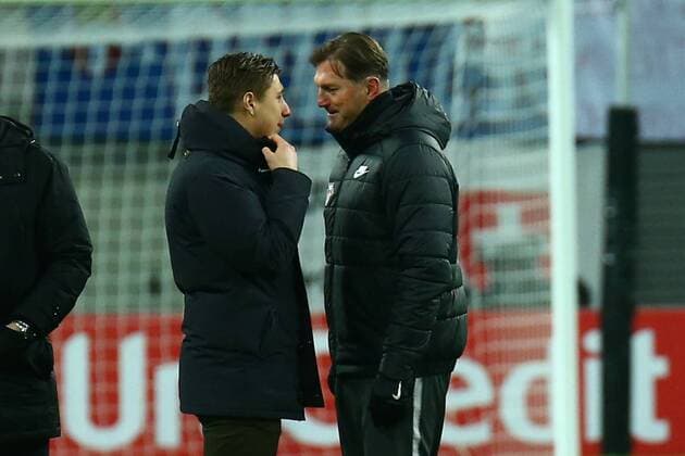 22.02.2018, xkvx, Fussball Europa League, RB Leipzig - SSC Neapel, emspor, v.l. Willi Orban (RBL - RB Leipzig), Trainer Ralph Hasenhuettl (RBL - RB Leipzig) Leipzig