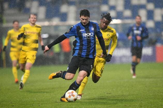 Mattia Caldara ( Atalanta Bergamo 13 ) Michy Batshuayi ( Borussia Dortmund 42 ), Atalanta Bergamo vs. Borussia Dortmund, Europa League, Fussball, 22.02.2018, Reggio Emilia Copyright: xLanger Eibner-Pressefotox EP_HLR