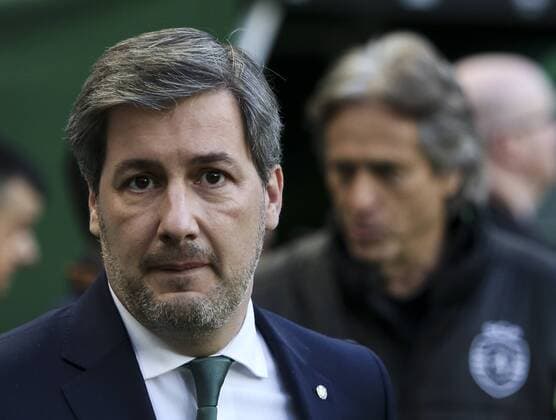 February 22, 2018 - Lisbon, Portugal - Sporting s chairman Bruno de Carvalho looks on during the UEFA Europa League football match between Sporting CP and FK Astana at Jose Alvalade Stadium in Lisbon on February 22, 2018. NURPHOTO CARLOS COSTA. Sporting Lisbon v FC Astana - UEFA Europa League  - ZUMAn230 20180222_zaa_n230_376 Copyright: xCarlosxCostax