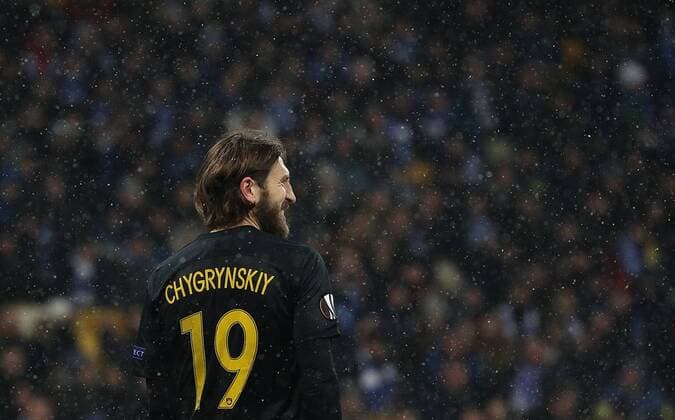 February 22, 2018 - Kiev, Ukraine - AEK Athens Dmytro Chygrynskiy looks at the players during the Europa League, round of 32, soccer match between Dynamo Kiev and AEK Athens at the Olympic Stadium in Kiev. Ukraine, Thursday, February 22, 2018 Dynamo Kyiv v AEK - UEFA Europa League  - ZUMAn230 20180222_zaa_n230_745 Copyright: xDanilxShamkinx