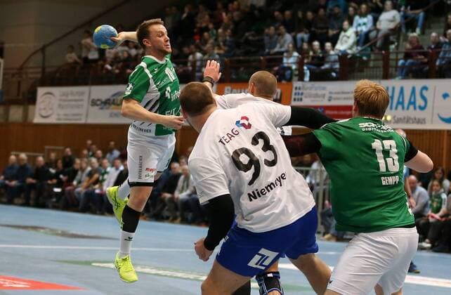 v.li.: Steffen Kaufmann (DJK Rimpar Wölfe), Marcel Niemeyer (ThSV Eisenach), Nicolai Hansen (ThSV Eisenach), Patrick Gempp (DJK Rimpar Wölfe), DKB 2. Handball-Bundesliga, DJK Rimpar Wölfe - ThSV Eisenach,