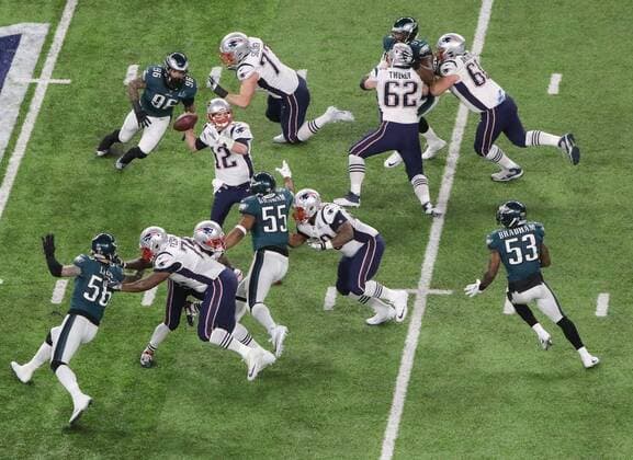 February 4, 2018 - Minneapolis, CA - Super Bowl Eagles wins 41-33 over Patriots..New England Patriots quarterback Tom Brady (12) passes from a pocket at U.S. Bank Stadium on Sunday, Feb. 4, 2018 in Minneapolis, CA. Super Bowl - ZUMAk13_ 20180204_zap_k13_060 Copyright: xPaulxKurodax