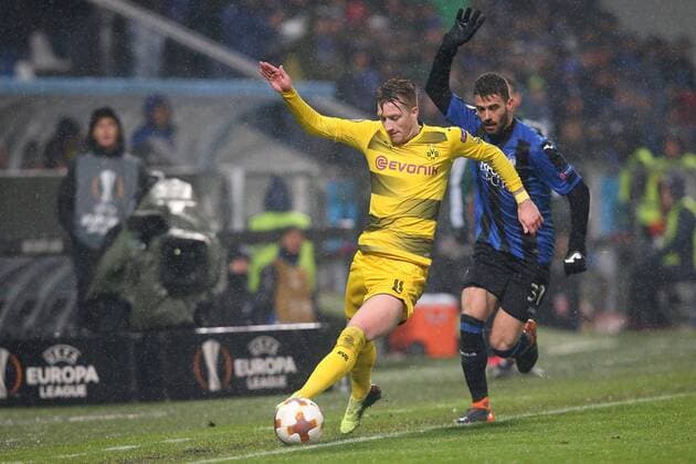 Marco Reus ( Borussia Dortmund 11 ) Francesco Rossi ( Atalanta Bergamo 31 ), Atalanta Bergamo vs. Borussia Dortmund, Europa League, Fussball, 22.02.2018, Reggio Emilia Copyright: xEIBNER HarryxLangerx EP_HLR