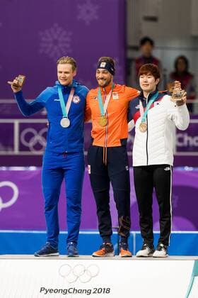 180223 Havard Holmefjord Lorentzen of Norway, Silver, Kjeld Nuis of The Netherlands, Gold, and Tae-Yun Kim of South Korea celebrate with their medals on the podium after the Men s Speed skating Eisschnelllauf 1000m during day fourteen of the 2018 Winter Olympics on February 23, 2018 in Pyeongchang. Photo: Jon Olav Nesvold BILDBYRN kod JE 160196 Copyright: JONxOLAVxNESVOLD BB180223JE220