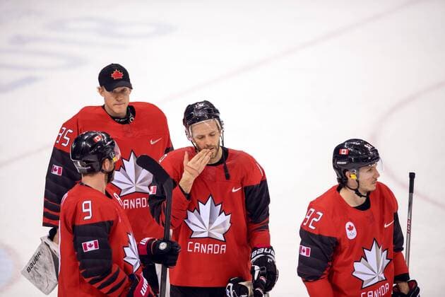 180223 Goaltender Justin Peters, Derek Roy, Andrew Ebbett and Christian Thomas of Canada looks dejected after the Men s Ice hockey Eishockey semifinal between Canada and Germany during day fourteen of the 2018 Winter Olympics on February 23, 2018 in Pyeongchang. Photo: Petter Arvidson BILDBYRAN kod PA 91999 Copyright: PETTERxARVIDSON BB180223PA130