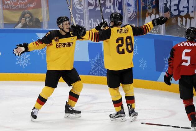 GOC Marcel Team GER jubelt nach seinem Tor mit MAUER Franck Eishockey Halbfinale Canada-Deutschland 3 : 4 Olympic Wintergames 2018 Pyeongchang South Korea Olympische Winterspiele 2018 Pyeongchang 23.Februar 2018