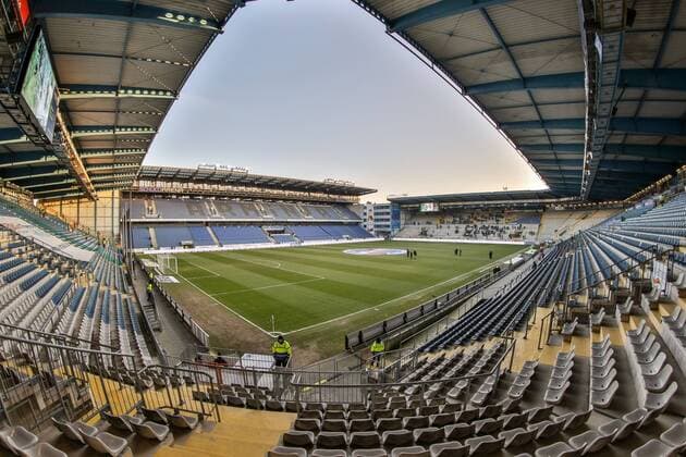 Fußball, Stadiongeschichte Arminia Bielefeld Weitwinkel-Motiv von der SchücoArena rund 90 Minuten vor Anpfiff. 2. Bundesliga, 24. Spieltag, Saison 2017 2018, DSC Arminia Bielefeld - SG Dynamo Dresden, Freitag (23.02.2018), DSC Arminia Bielefeld vs. SG Dynamo Dresden
