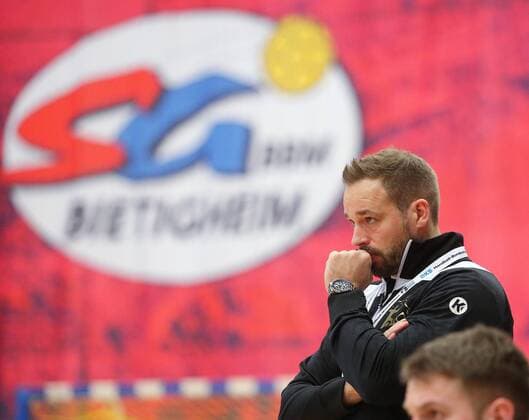 BAU 23.02.2018 Bietigheim Handball SG BBM Bietigheim vs. HC Elbflorenz Dresden, Trainer Christian Pohler (Dresden)