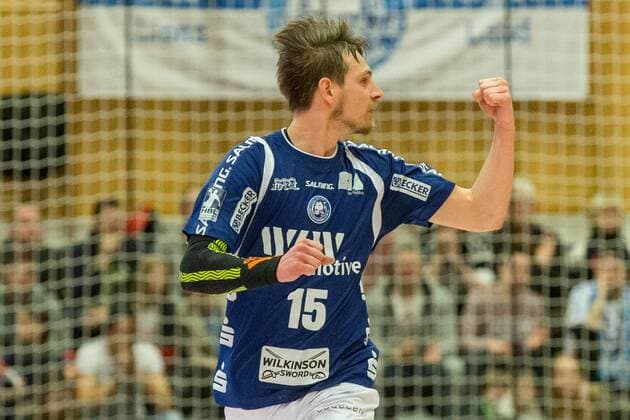 Torjubel Milan Kotrc ( 15, Bergischer HC) Bergischer HC vs. VfL Eintracht Hagen, Handball, 2. Bundesliga, 23.02.18 Solingen NRW Deutschland Klingenhalle