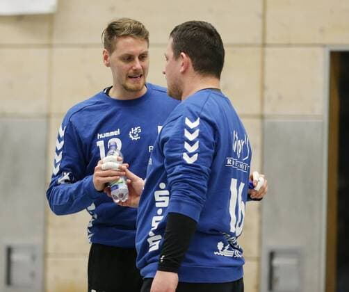 2.HBL HSG Konstanz - HG Saarlouis 24:22. Links Patrick Schulz (HGS) mit Darius Jonczyk (HGS). beim Spiel HSG Konstanz - HG Saarlouis, Handball, 2 . Liga, 23.02.2018 Konstamz Copyright: xEIBNER PeterxPisax EP_EER