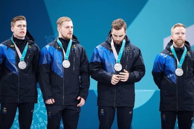 180224 Christoffer Sundgren, Rasmus Wrana, Oskar Eriksson and Niklas Edin of Sweden (silver) on the medal ceremony after the Men s Curling Final between Sweden and United States during day fifteen of the 2018 Winter Olympics on February 24, 2018 in Pyeongchang. Photo: Jon Olav Nesvold BILDBYRAN kod JE 160198 Copyright: JONxOLAVxNESVOLD BB180224JE101