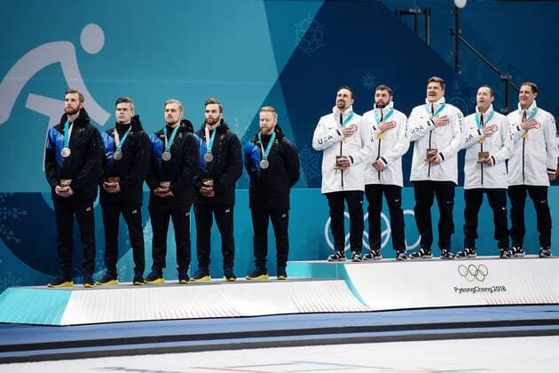 180224 Henrik Leek, Christoffer Sundgren, Rasmus Wrana, Oskar Eriksson and Niklas Edin of Sweden (silver) and Joe Polo, John Landsteiner, Matt Hamilton, Tyler George as well as John Shuster of USA on the medal ceremony after the Men s Curling Final between Sweden and United States during day fifteen of the 2018 Winter Olympics on February 24, 2018 in Pyeongchang. Photo: Jon Olav Nesvold BILDBYRAN kod JE 160198 Copyright: JONxOLAVxNESVOLD BB180224JE106