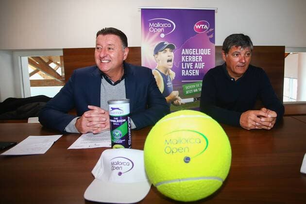 TENNIS - Toni Nadal, press conference PK Pressekonferenz HALLEIN,AUSTRIA,24.FEB.18 - TENNIS - press conference Toni Nadal. Image shows Edwin Weindorfer and Toni Nadal. GEPAxpictures xFelixxRoittner