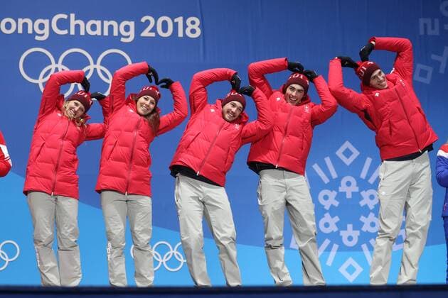 OLYMPICS - 2018 Winter Olympics PYEONGCHANG,SOUTH KOREA,24.FEB.18 - OLYMPICS, ALPINE SKIING - Olympic Winter games Winterspiele Spiele Summer games PyeongChang 2018, Medals Plaza, award ceremony, mixed team competition. Image shows team SUI. GEPAxpictures xMathiasxMandl
